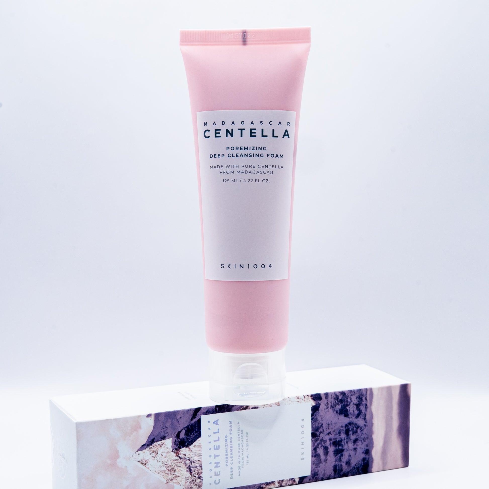 MADAGASCAR CENTELLA POREMIZING DEEP CLEANSING FOAM